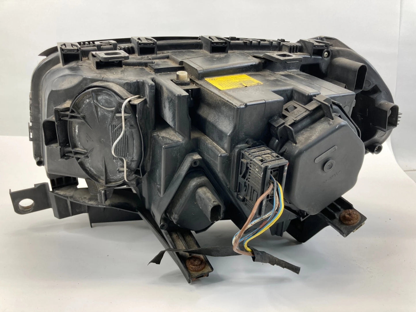 2004-2006 BMW X3 FRONT RIGHT PASSENGER HEADLIGHT HEADLAMP LAMP HALOGEN OEM