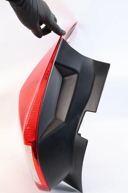 2012-2014 FORD FOCUS HATCHBACK REAR LEFT LH DRIVER BRAKE TAILLIGHT TAIL LAMP OEM