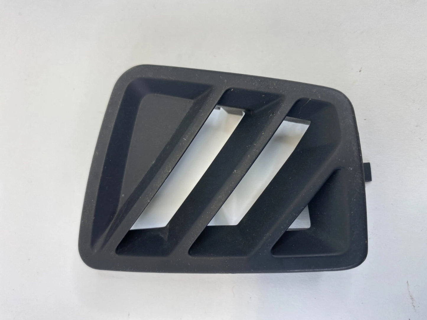 2013-2019 FORD POLICE INTERCEPTOR UTILITY DASH RIGHT AC AIR VENT DEFOSTER GRILLE