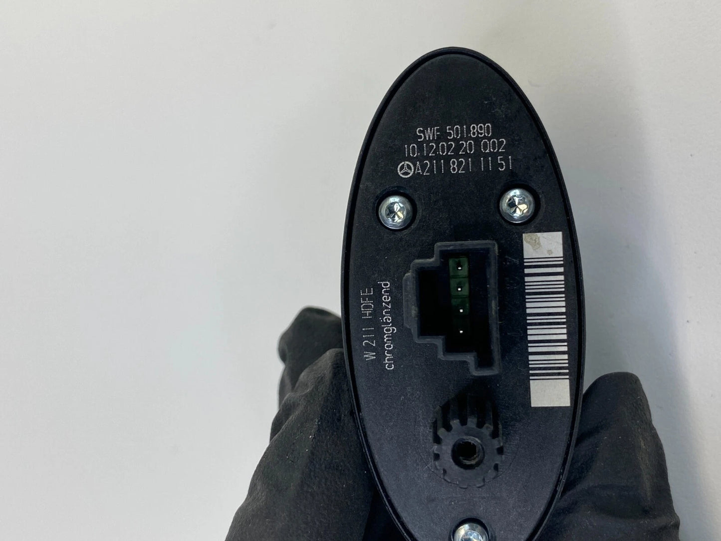 2003-2006 MERCEDES-BENZ E500 TRUNK RELEASE CONTROL SWITCH 211-821-11-51 OEM