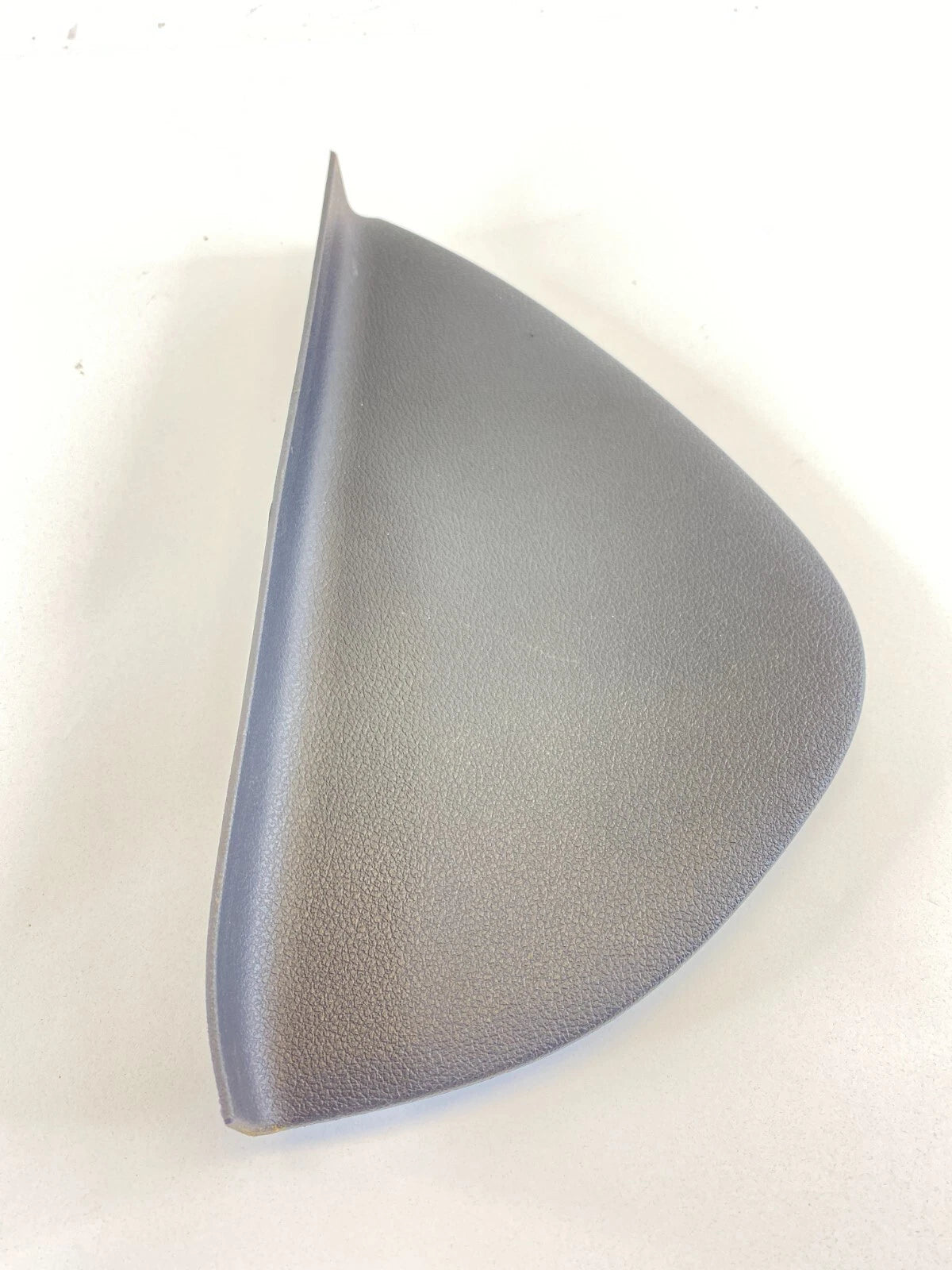 05-07 FORD FIVE HUNDRED FRONT RIGHT SIDE END CAP DASH COVER TRIM 5G13-5404334-A