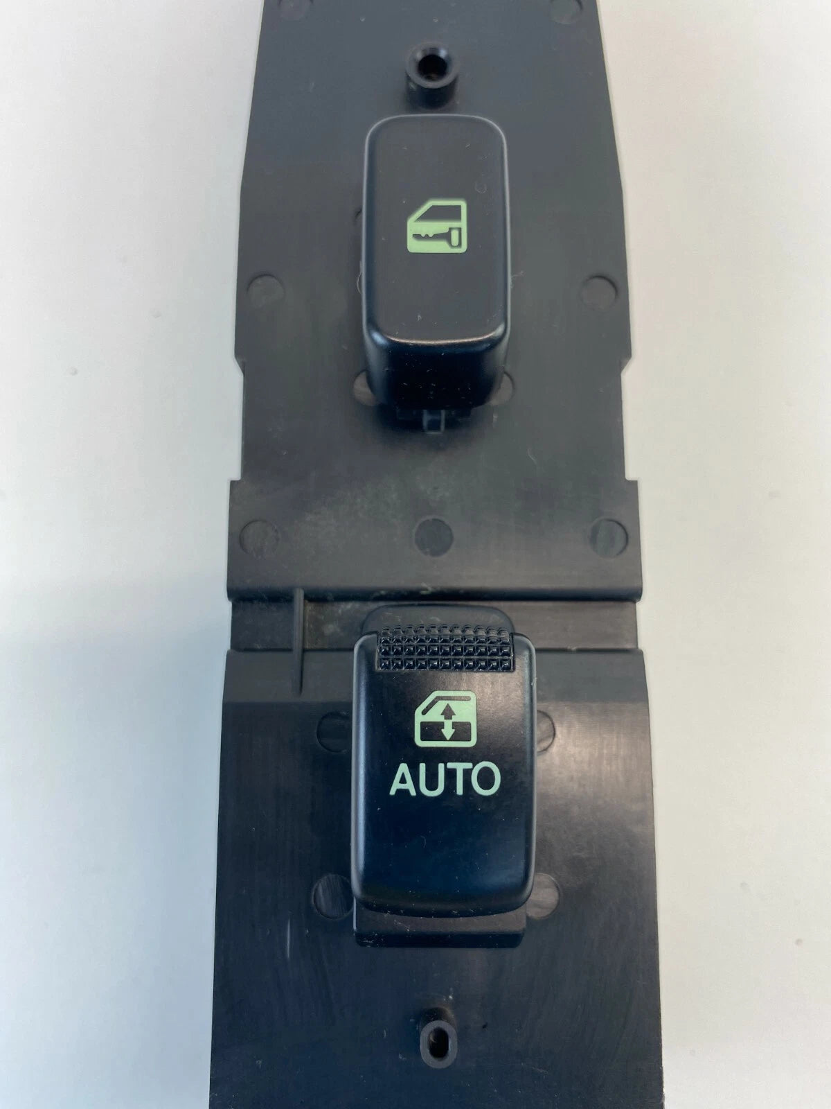 04-06 KIA AMANTI FRONT RIGHT PASSENGER DOOR POWER WINDOW SWITCH W / LOCK SWITCH