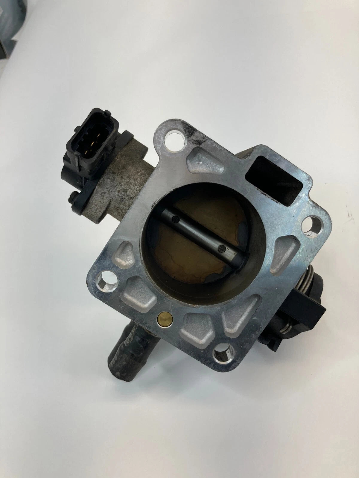 2006-2011 HYUNDAI ACCENT 1.6L L4 THROTTLE BODY THROTTLE VALVE ASSEMBLY OEM