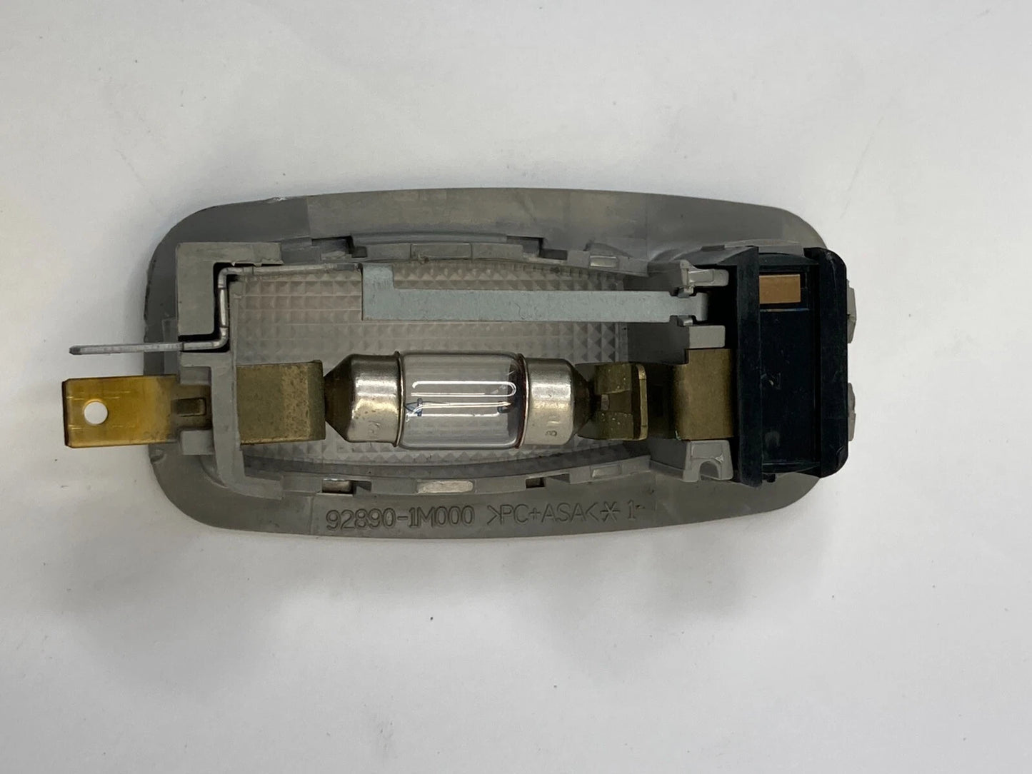 2011-2013 KIA FORTE FRONT ROOF SIDE SUNVISOR VANITY LIGHT LAMP 92890-1M000 OEM