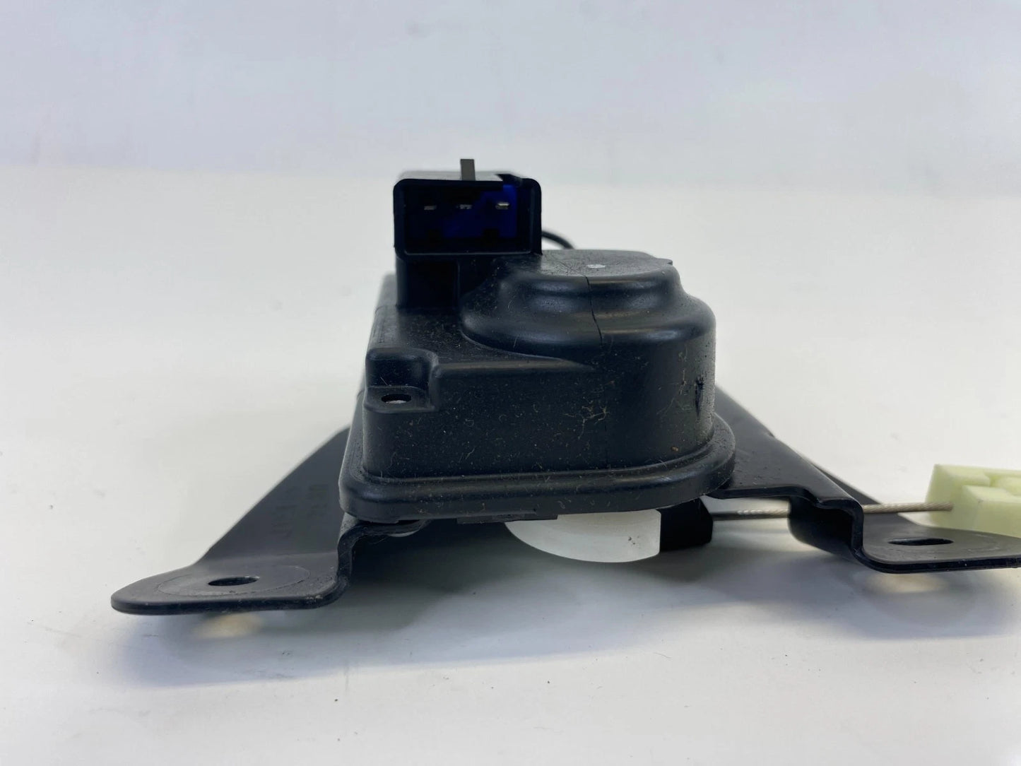 13 14 15 16 Dodge Dart Rear Trunk Lid Lock Latch Release Actuator Assy OEM