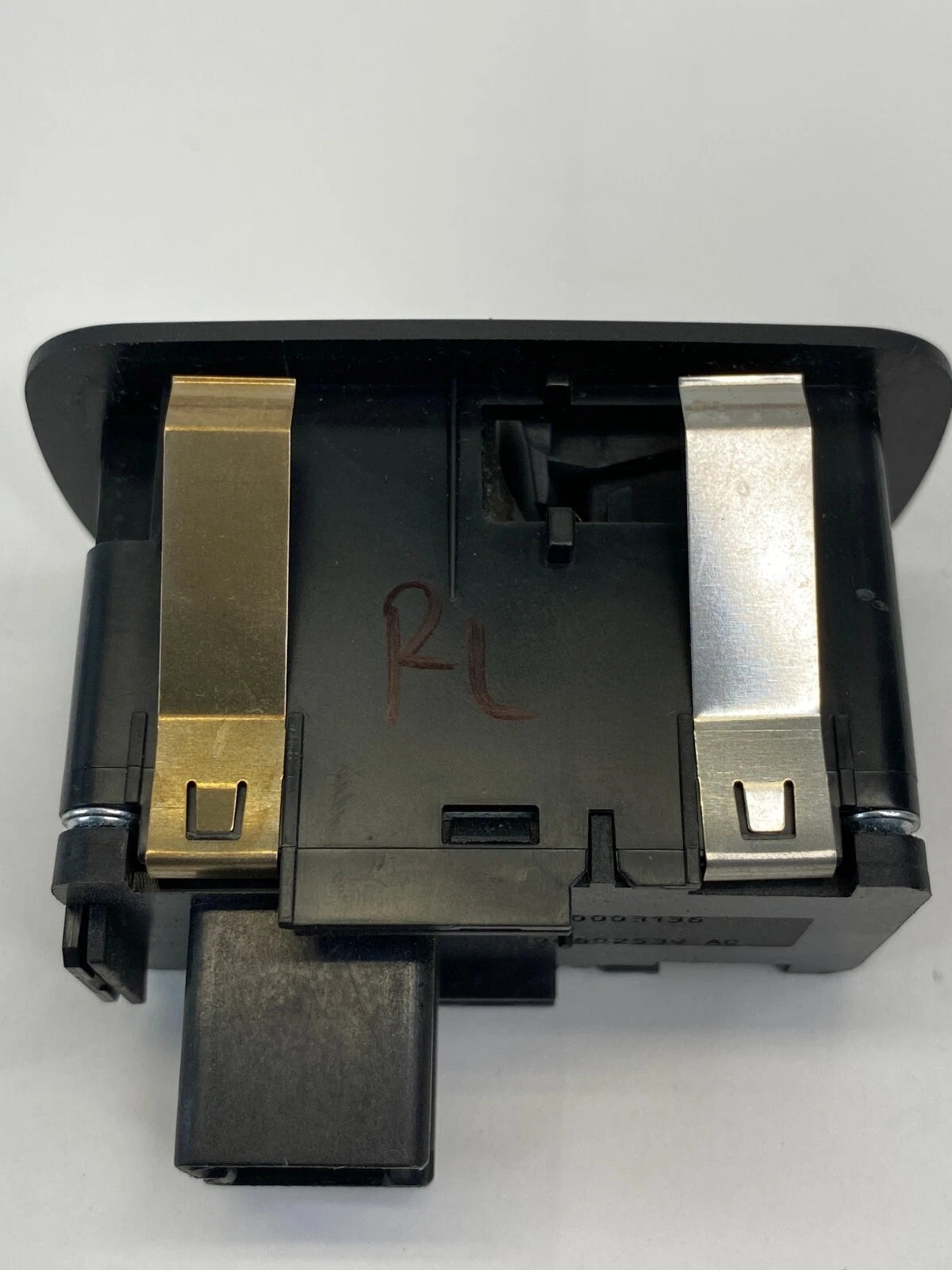 08-10 CHRYSLER TOWN & COUNTRY REAR LEFT DOOR POWER WINDOW SWITCH 04602539AC OEM