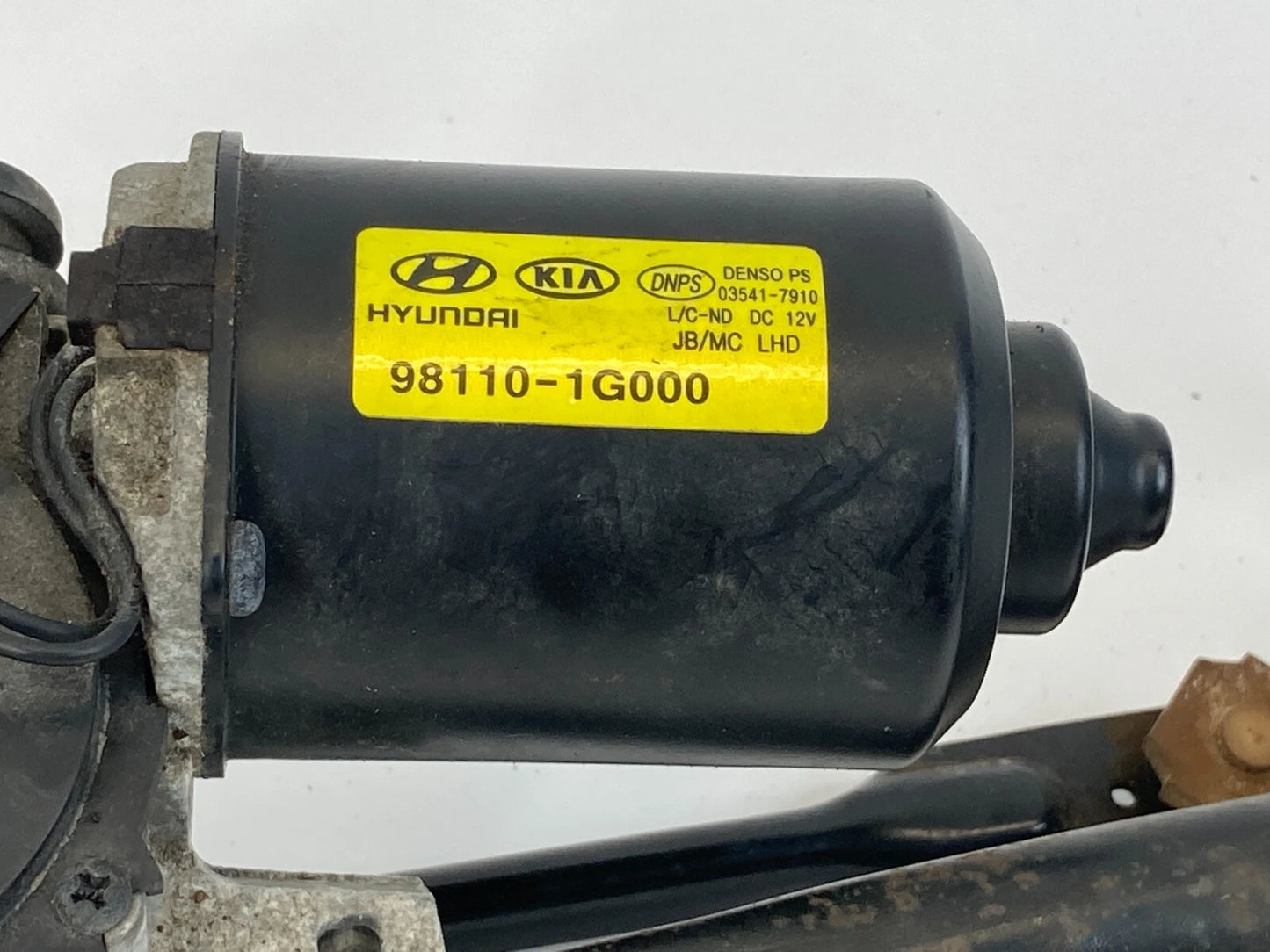 2006 07 08 09 10 2011 KIA RIO RIO5 FRONT WINDSHIELD WIPER MOTOR 98110-1G000 OEM