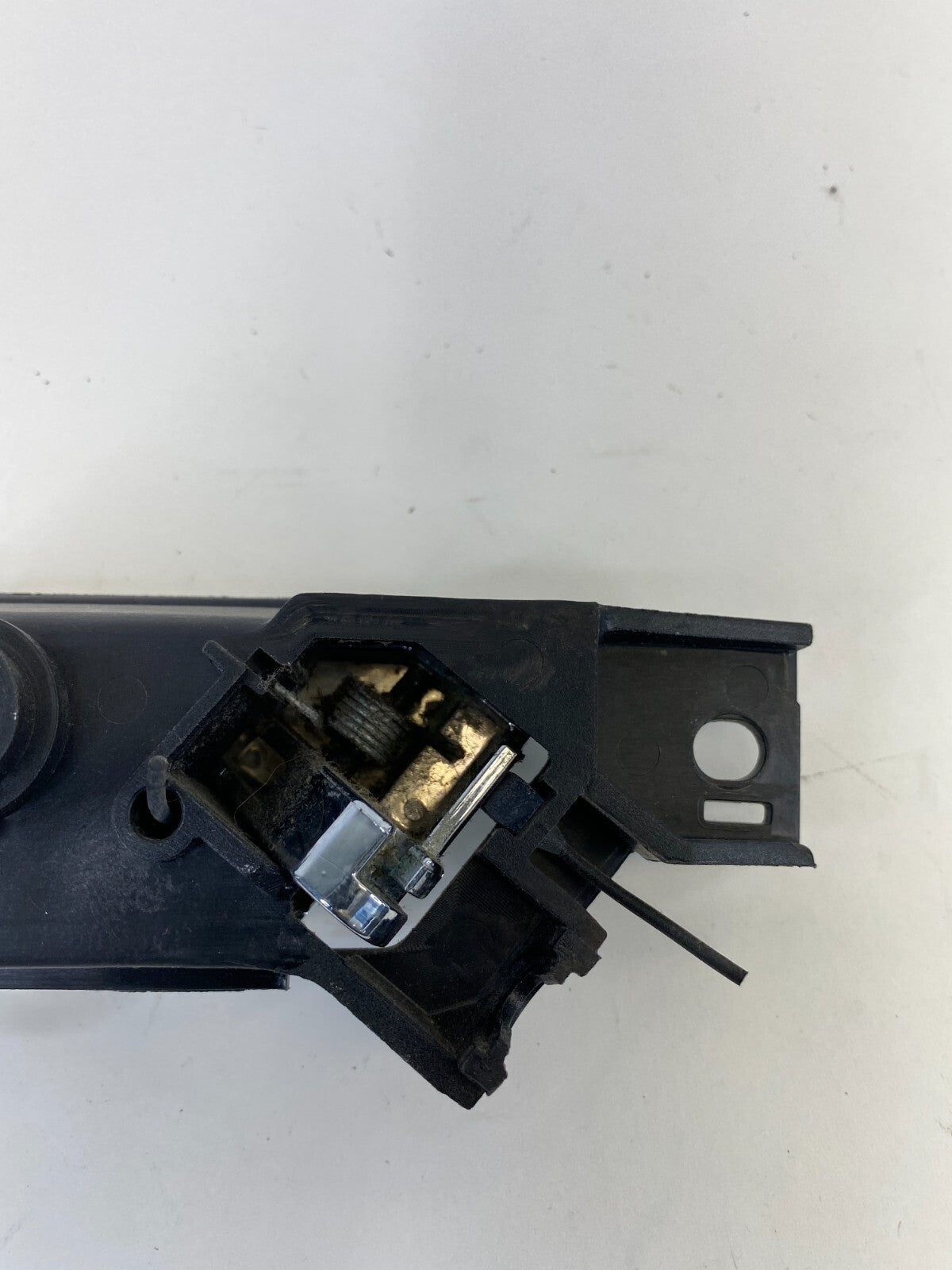 2008 2009 2010 Saturn Vue Front Left Driver Door Interior Handle 96660863 OEM