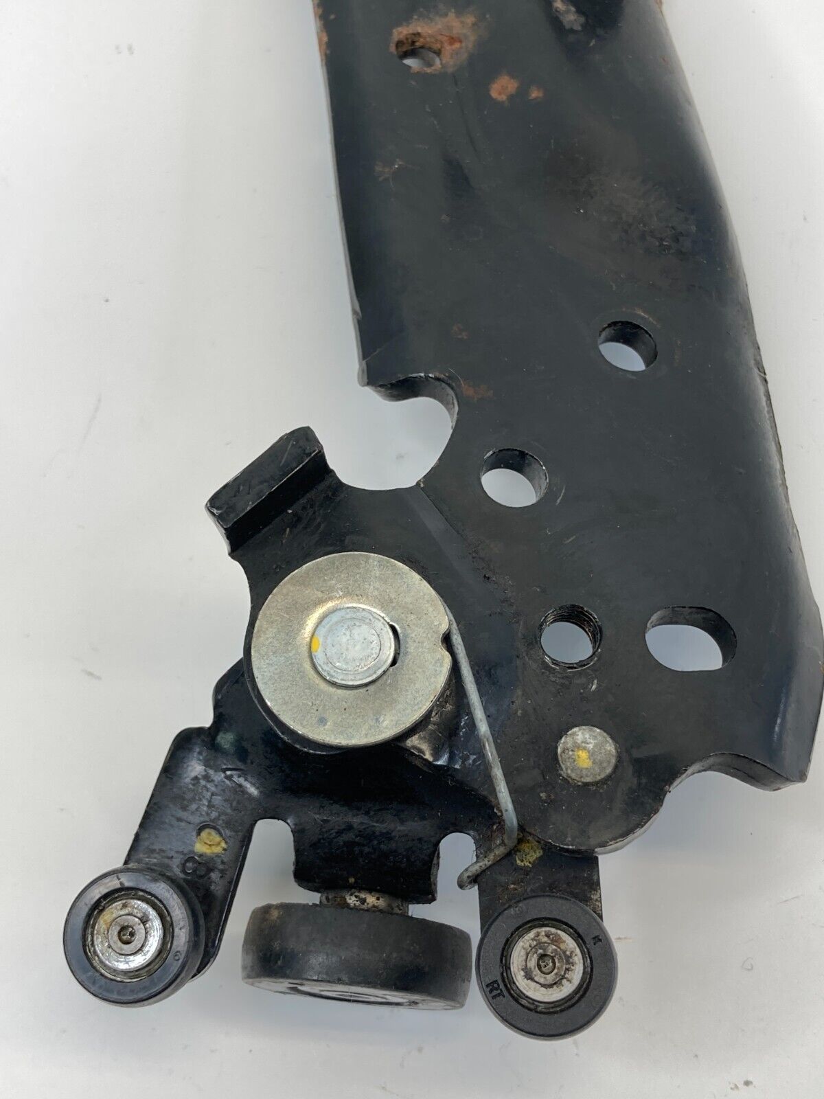 2009-2014 Volkswagen Routan Rear Left Side Sliding Door Lower Roller Bracket OEM