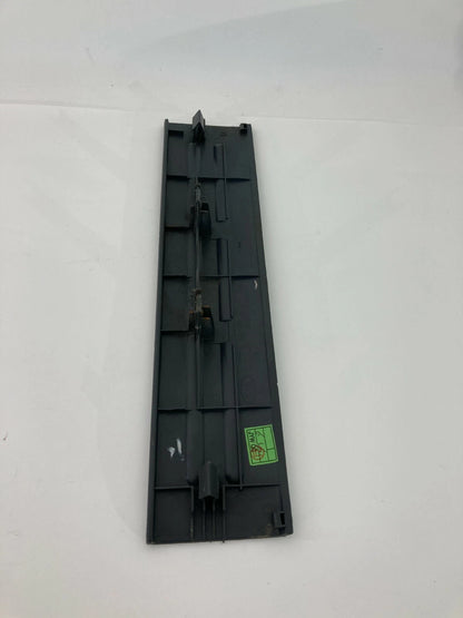 2003 KIA SORENTO REAR RIGHT FLOOR DOOR SCUFF SILL PLATE TRIM 85873-3E000 OEM