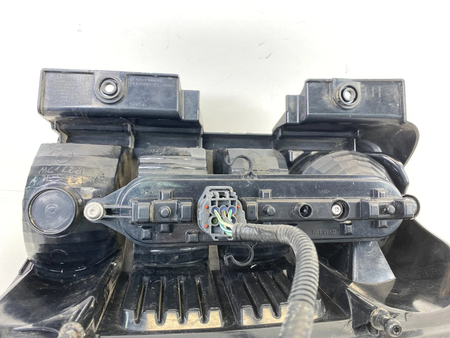 2008-2012 JEEP LIBERTY REAR LEFT SIDE TAILLIGHT LAMP ASSEMBLY 55157347AC OEM