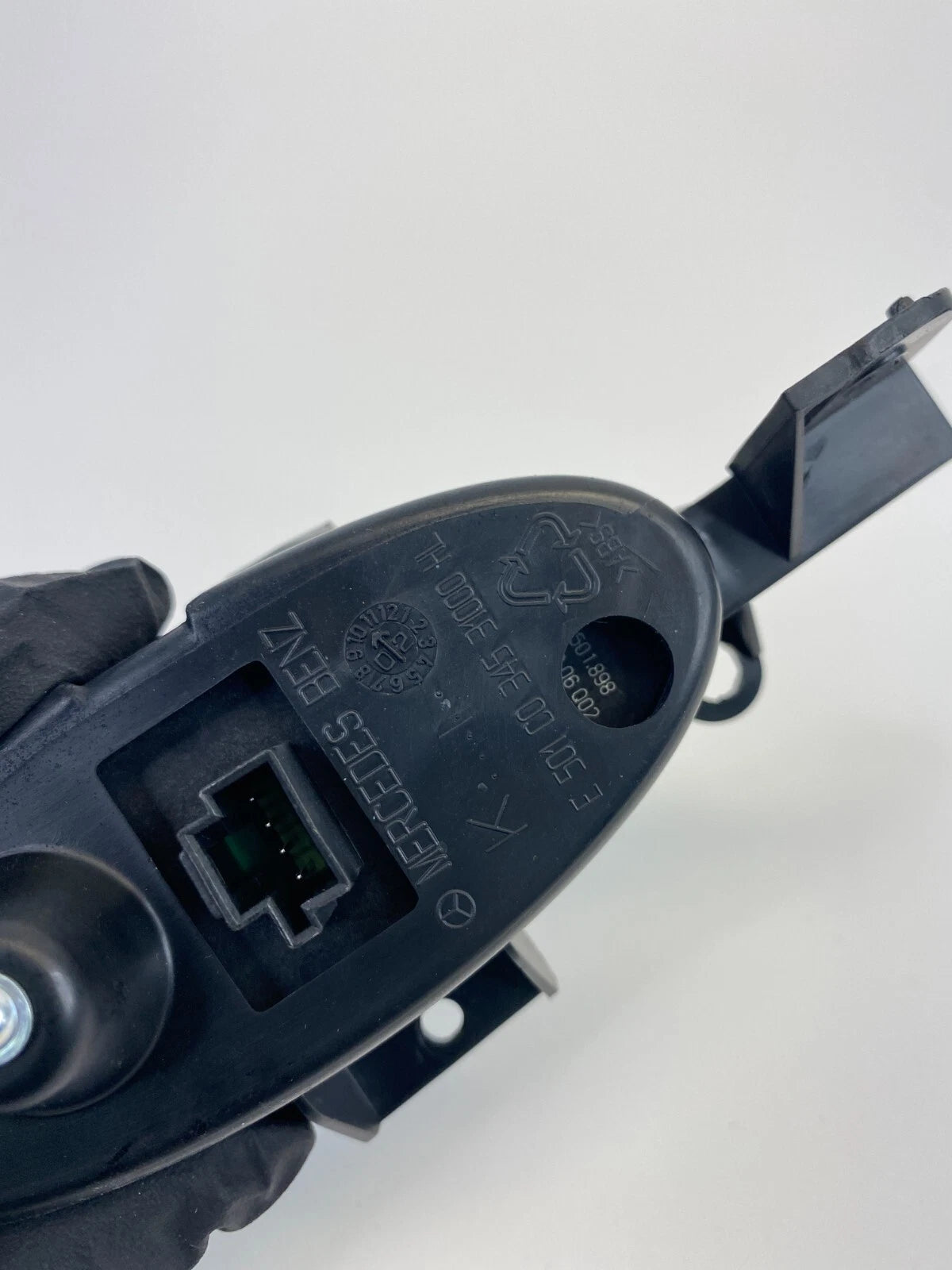 2003-2006 MERCEDES-BENZ E500 REAR LEFT DOOR WINDOW SWITCH E501-00-345-31000 OEM