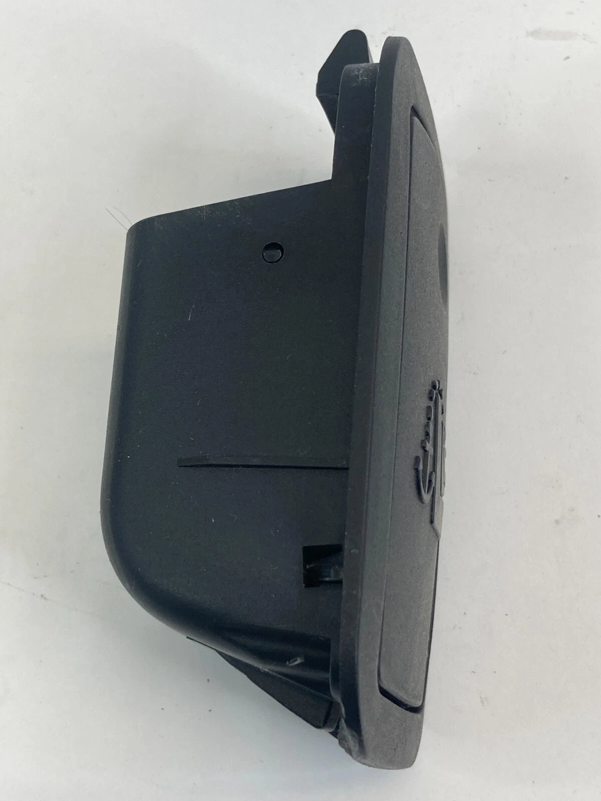 2011-2017 BUICK REGAL SEAT CHILD ANCHOR HOLE TRIM COVER CAP TRIM 15795997 OEM
