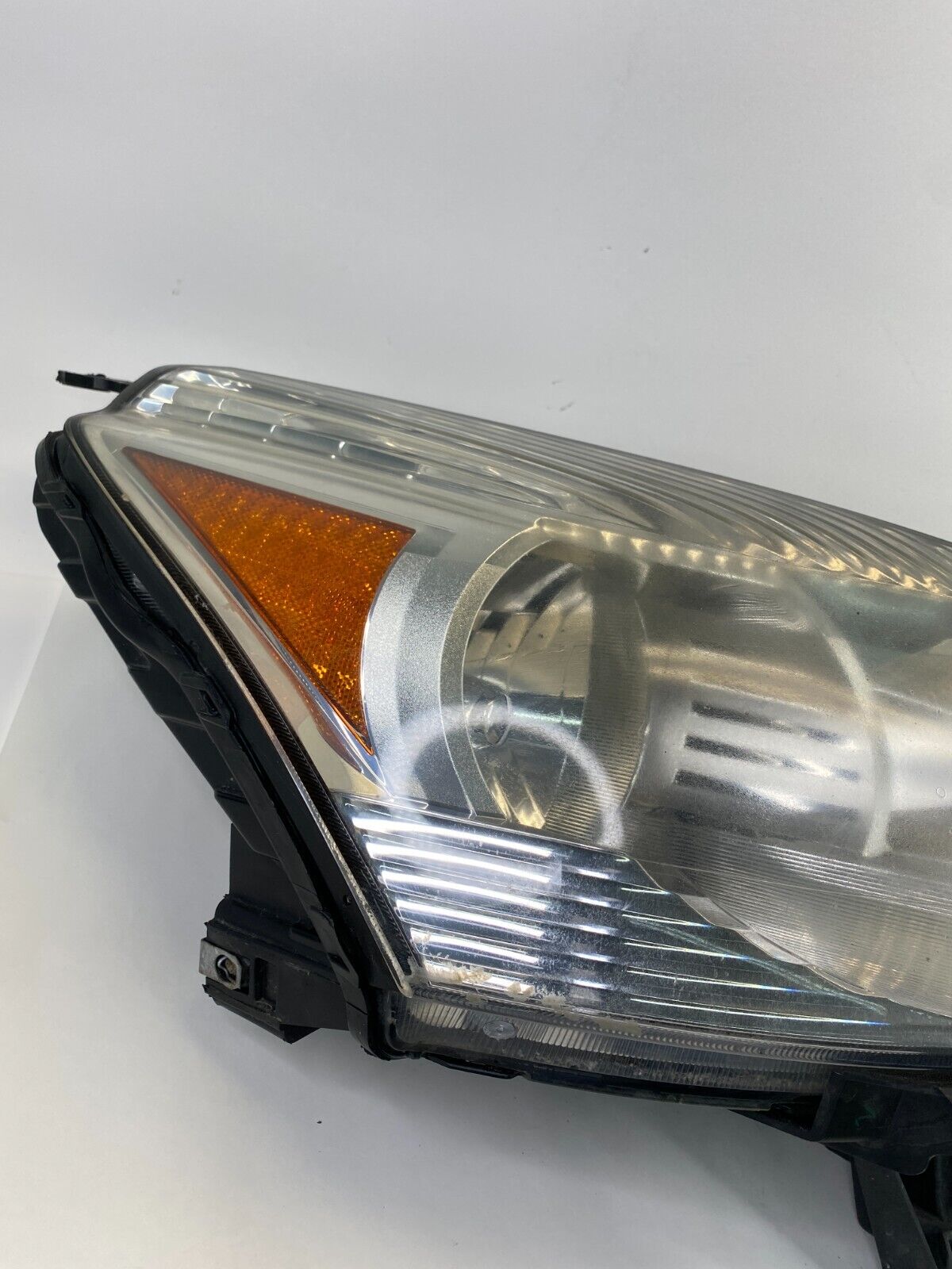 09 10 11 12 Chevrolet Traverse Right Passenger Side Headlight Headlamp 20840410