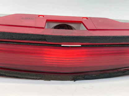 10 11 12 13 MAZDA 3 REAR THIRD 3RD BRAKE STOP LIGHT LAMP MOUNTED ASSY OEM