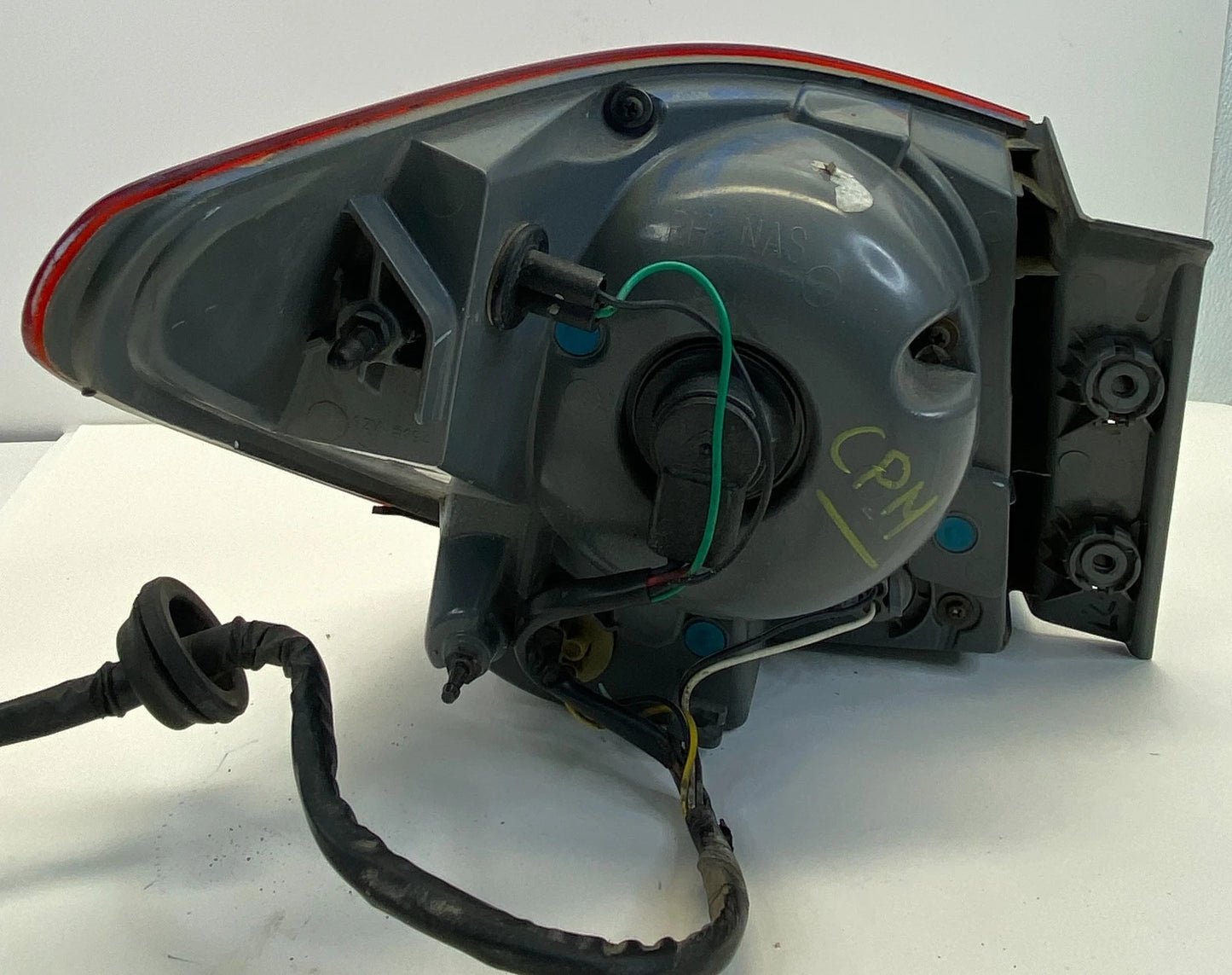 2011-2016 CHEVROLET CRUZE RIGHT PASSENGER OUTER TAIL LIGHT TAILLIGHT LAMP ASSY