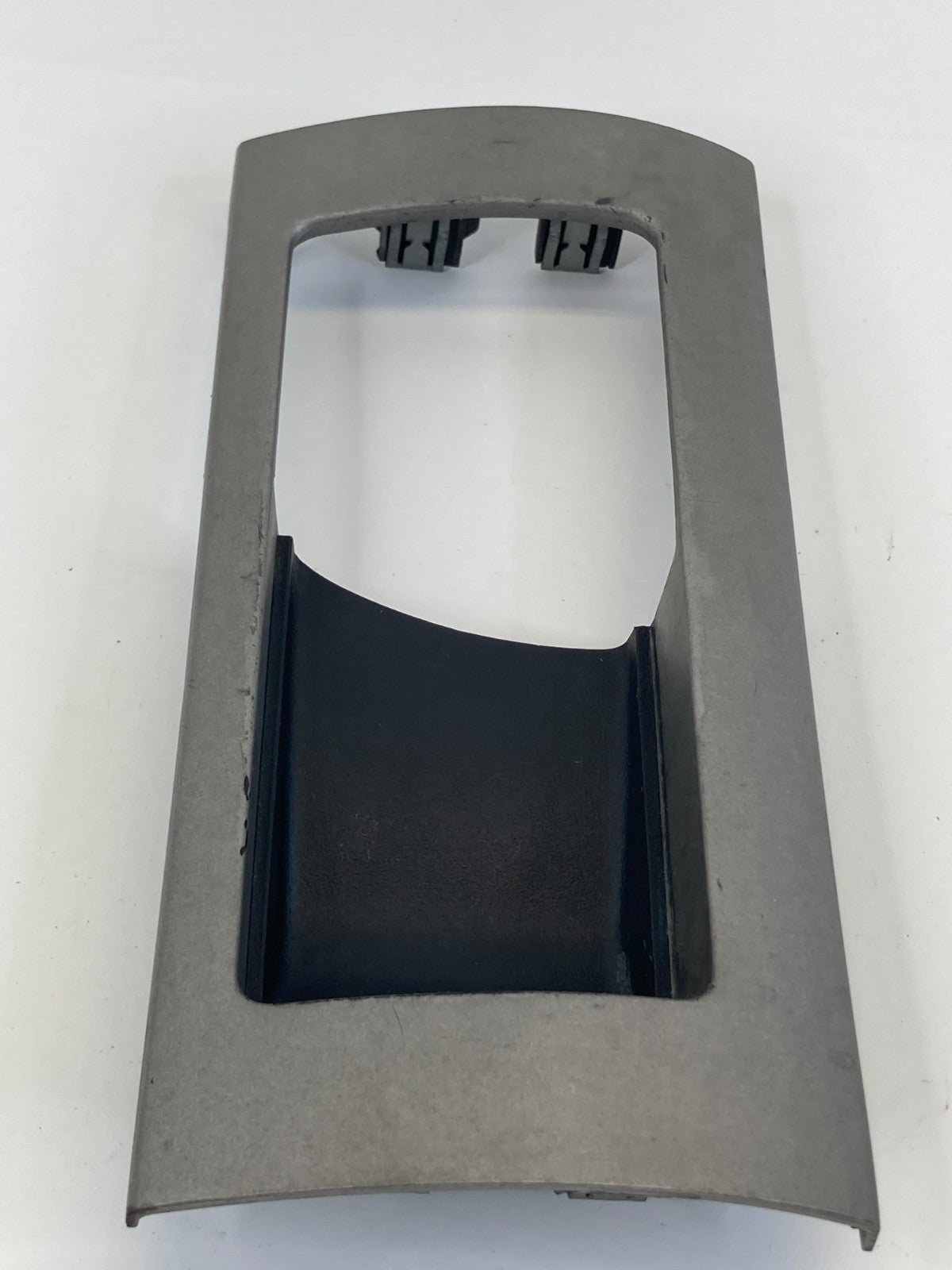 2003-2006 Lincoln Navigator Rear Right Side Inner Door Handle w/ Bezel