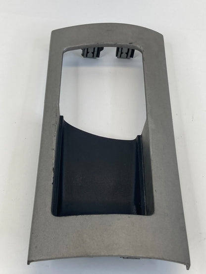 2003-2006 Lincoln Navigator Rear Right Side Inner Door Handle w/ Bezel