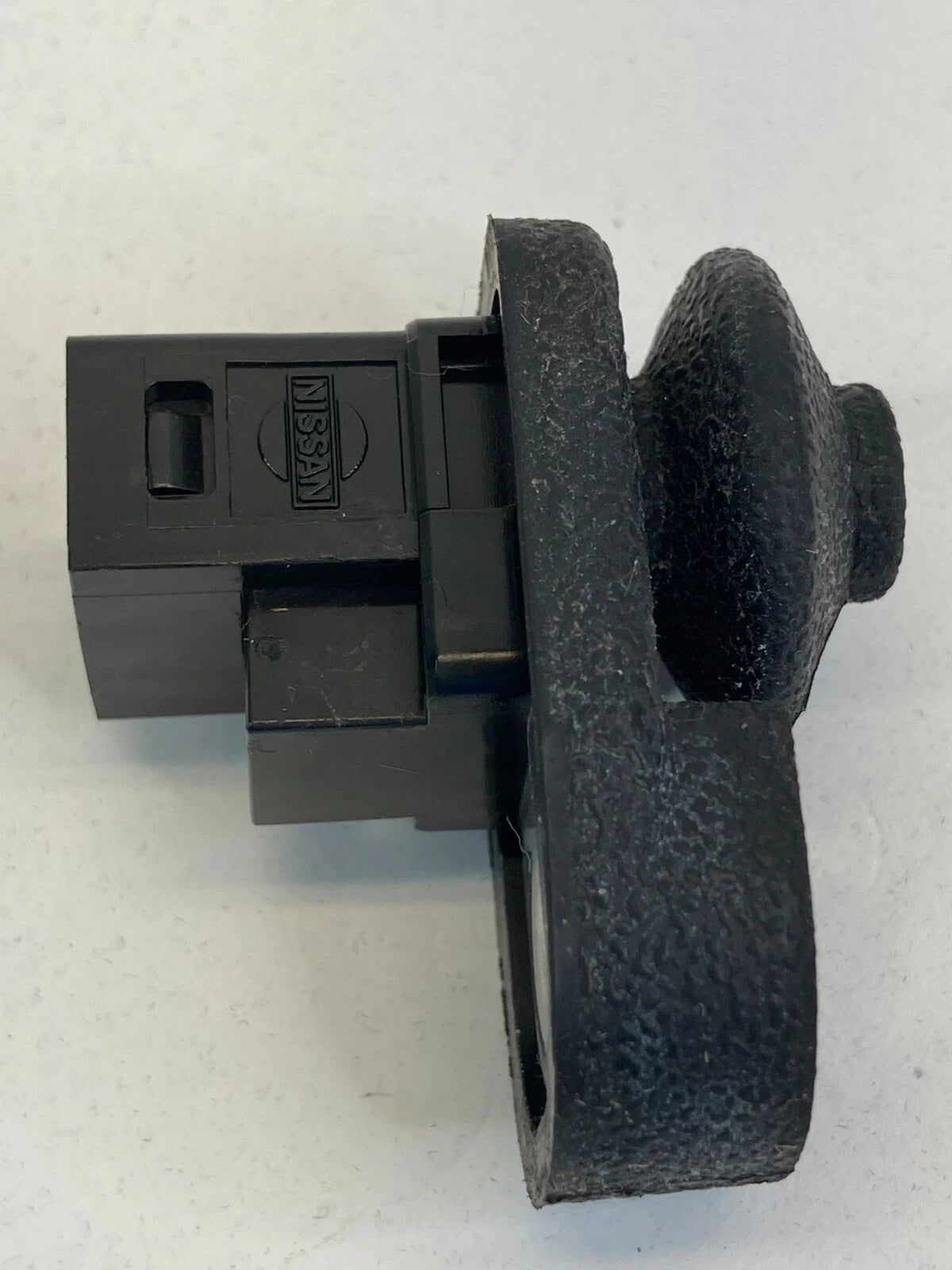 2009 2010 NISSAN CUBE FRONT LEFT DRIVER SIDE DOOR LIGHT AJAR JAMB SWITCH BUTTON