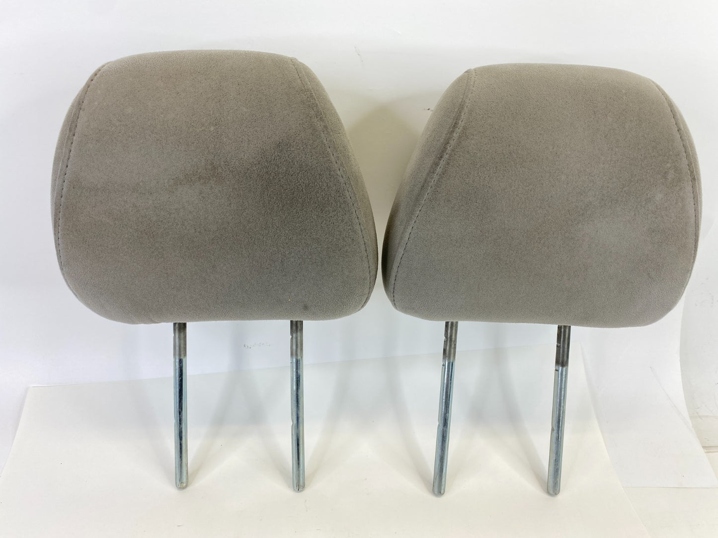 2010-2012 Nissan Altima SEDAN Front Seat Headrest Left Right Head Rest Set Pair
