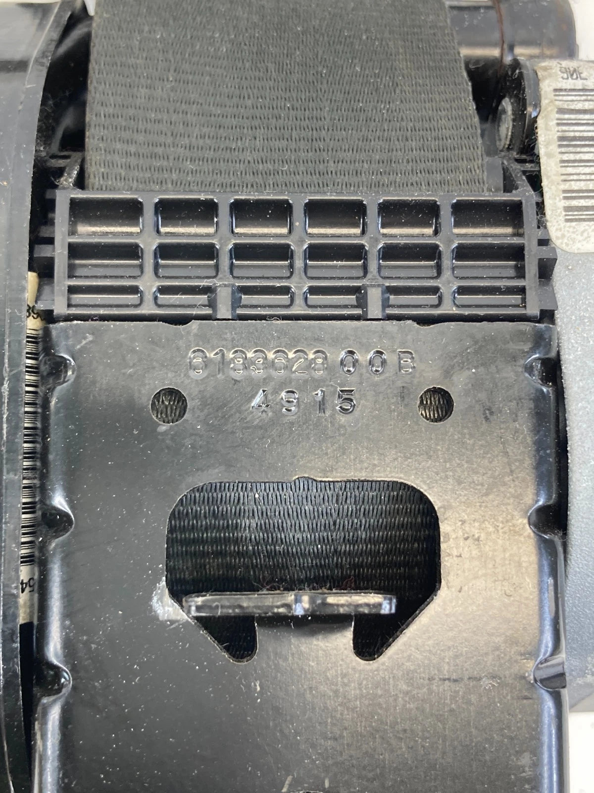 2013-2018 Ford Focus SEDAN Front Right Side Seat Belt Retractor Assy 625192700C