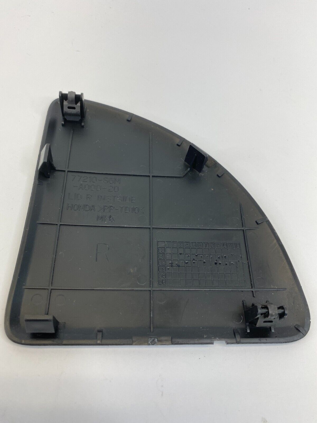 2002-2006 Acura RSX Right Side Dash End Cap Cover Trim Panel 77210-S6M OEM