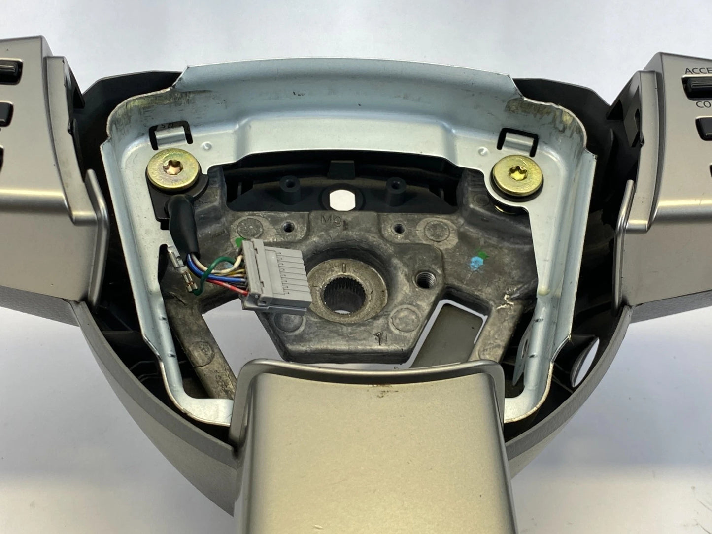 2004-2006 NISSAN ALTIMA STEERING WHEEL W/ CRUISE CONTROL SWITCH 48430-ZB905 OEM