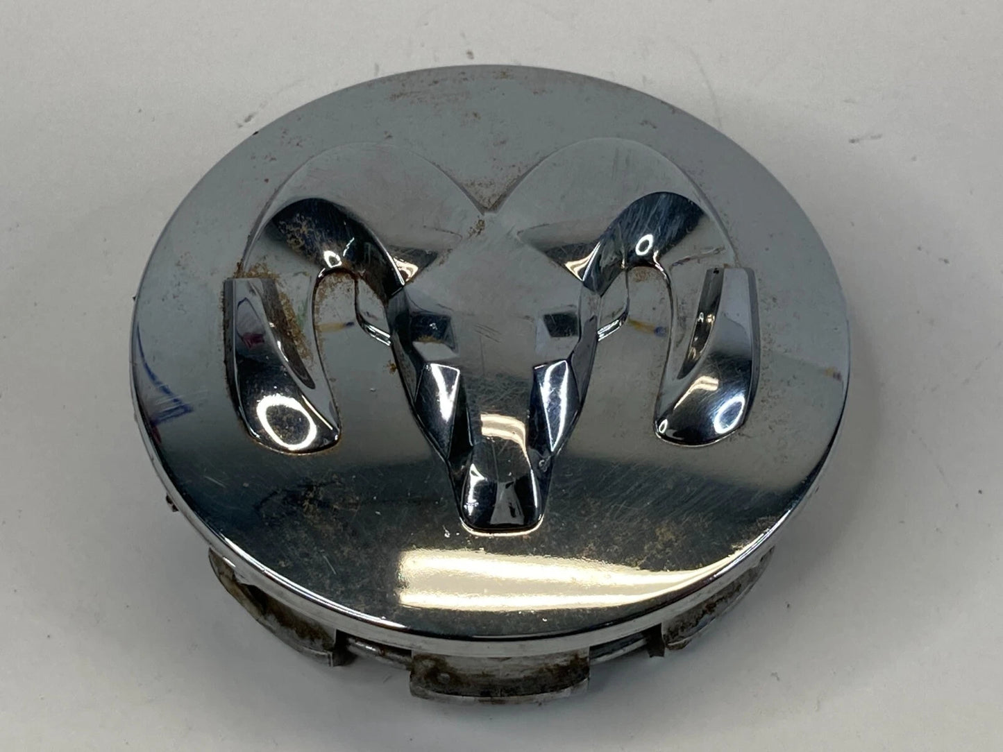2005-2010 DODGE RAM 1500 WHEEL HUBCAP CENTER CAP HUB CAP COVER 05290814AA OEM