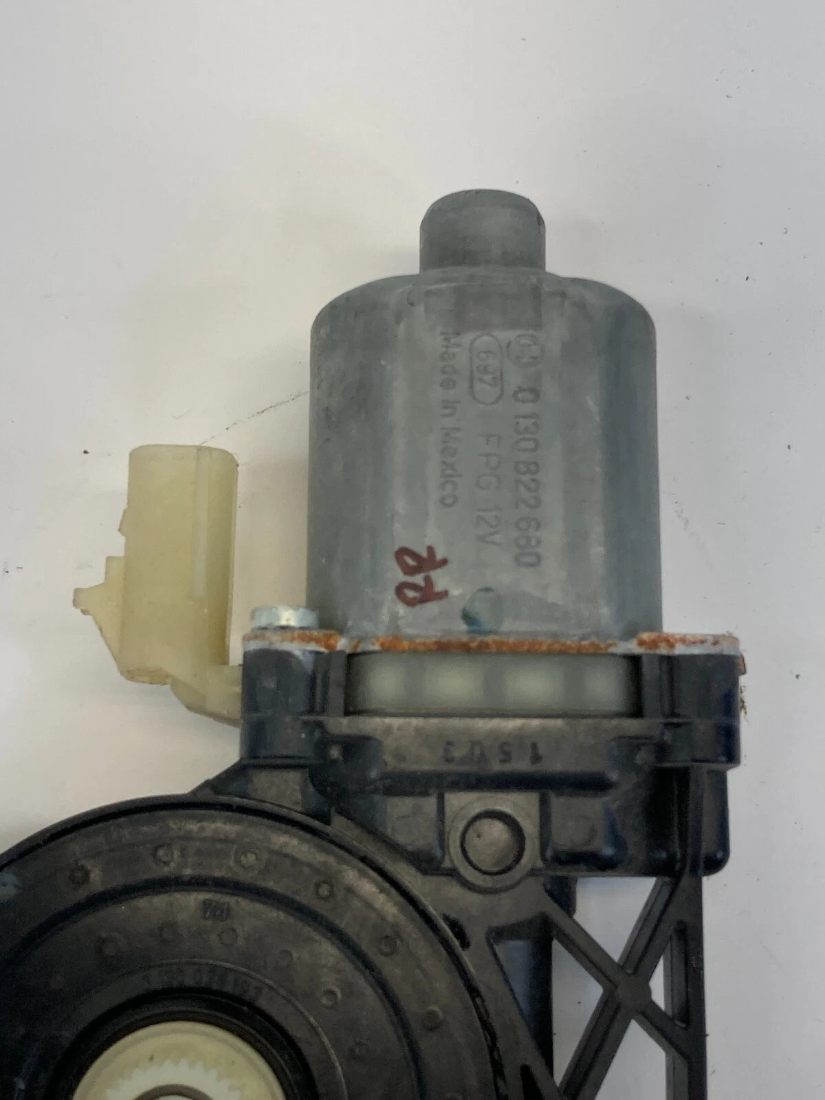 2016 CHEVROLET CRUZE LIMITED REAR RIGHT PASSENGER SIDE DOOR POWER WINDOW MOTOR