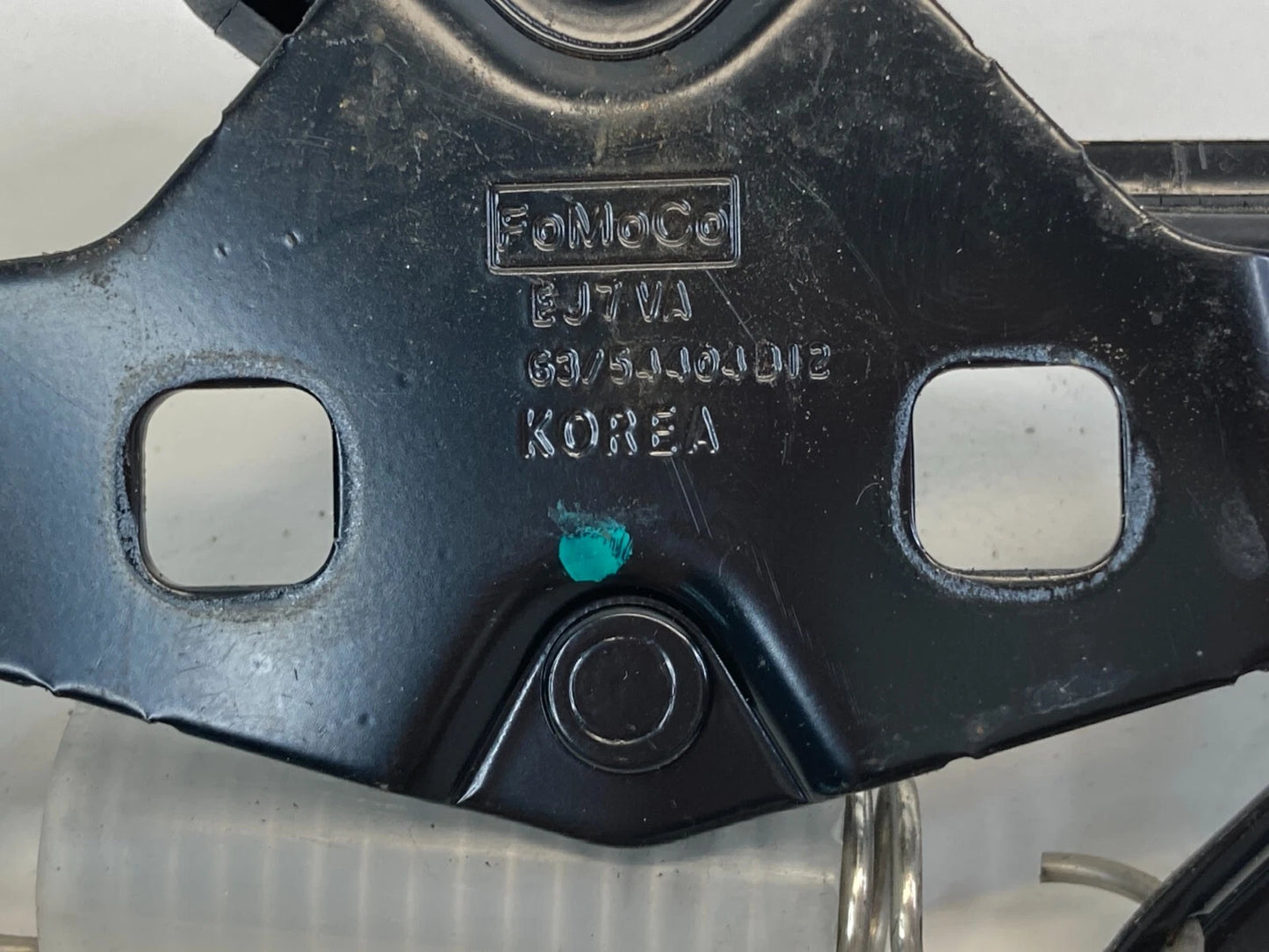 06-12 FORD FUSION 06-09 MILAN REAR TRUNK LID LOCK LATCH RELEASE STRIKER 54404B12
