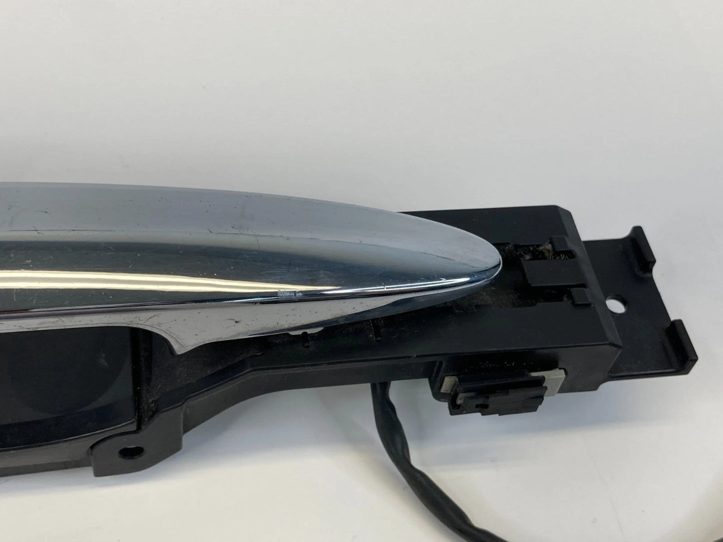 2009-2014 NISSAN MURANO FRONT RIGHT SIDE EXTERIOR DOOR HANDLE ASSEMBLY OEM