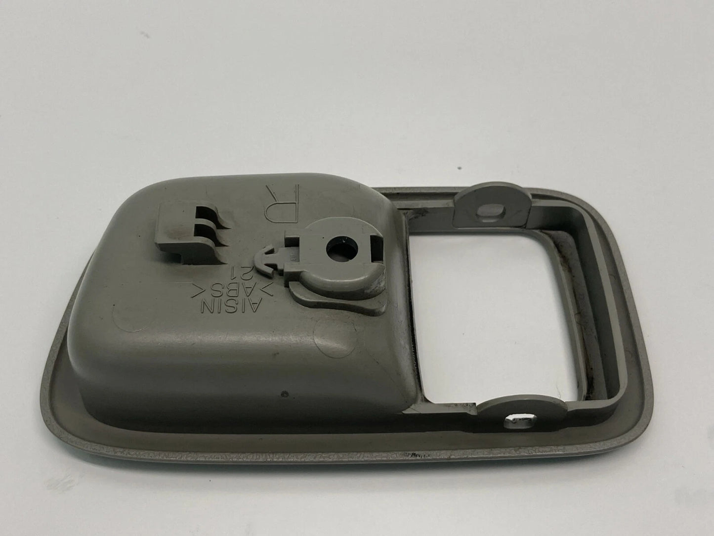 1997 1998 1999 2000 2001 LEXUS ES300 RIGHT SIDE INNER DOOR HANDLE BEZEL TRIM OEM