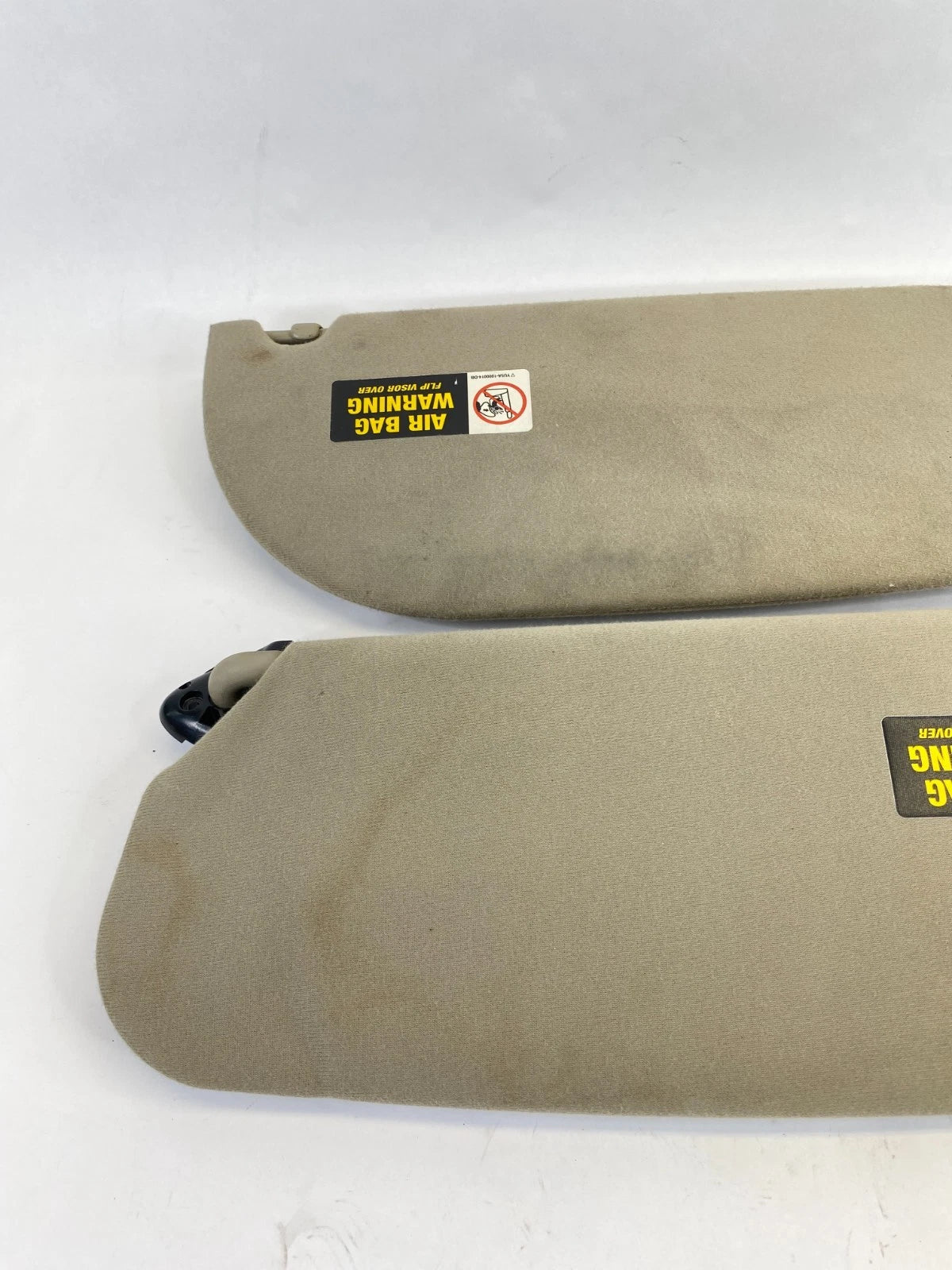 2003 2004 LINCOLN TOWN CAR SUNVISOR ILLUMINATED SET PAIR LEFT & RIGHT BEIGE OEM