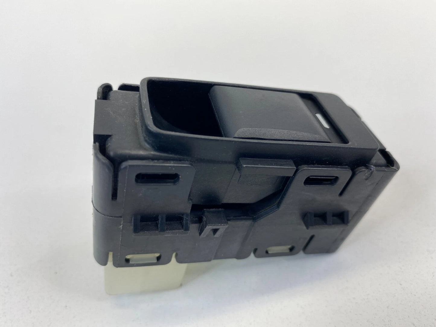 2007-2010 DODGE CHARGER REAR RIGHT DOOR WINDOW CONTROL SWITCH 04602787AA