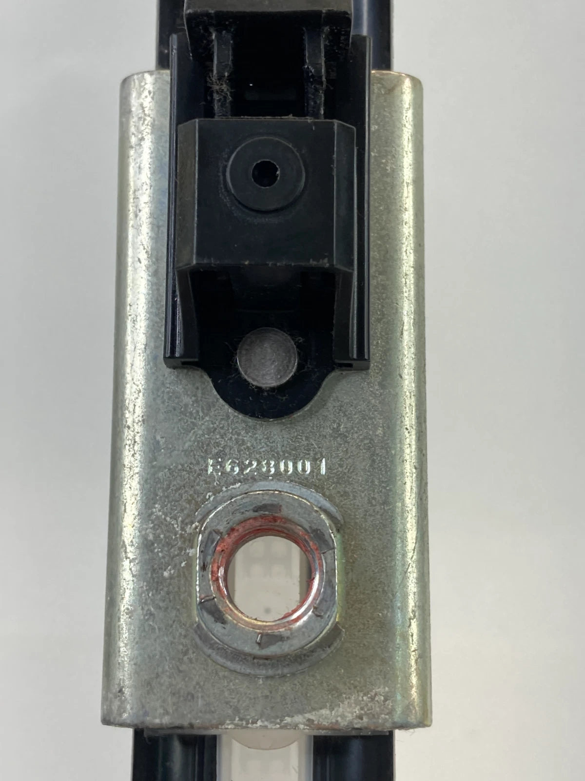 2008-2015 MITSUBISHI LANCER FRONT RIGHT SEAT BELT HEIGHT ADJUSTER OEM E628001