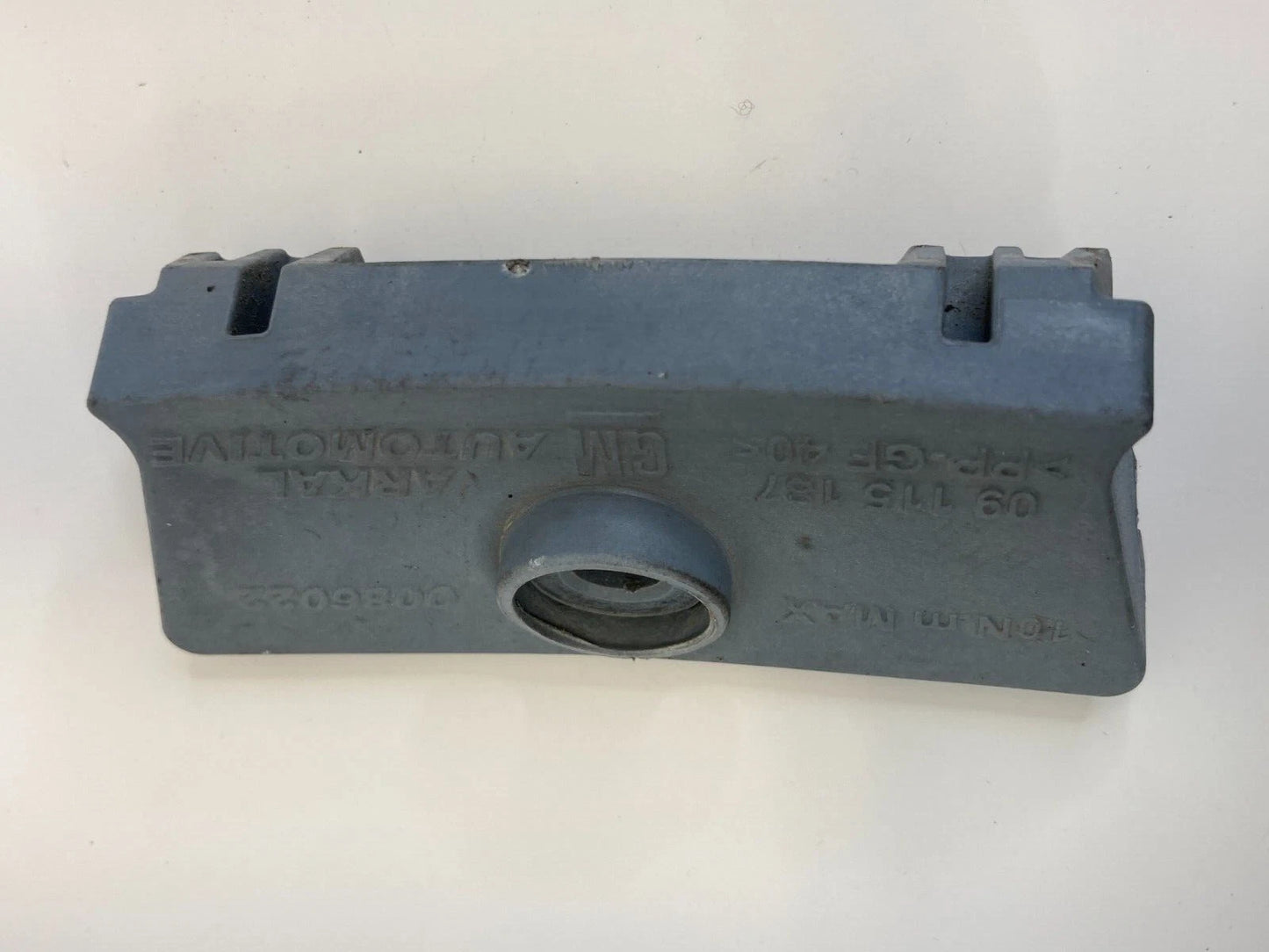 2013-2015 CHEVROLET MALIBU BATTERY HOLD DOWN RETAINER CLAMP 09115187 OEM