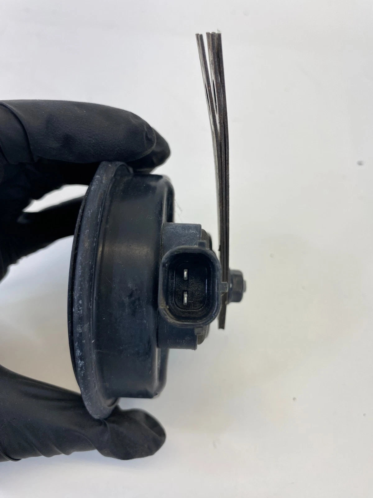 2013-2017 HYUNDAI ACCENT HIGH TONE HORN WARNING ALARM OEM FACTORY 96620-1R600
