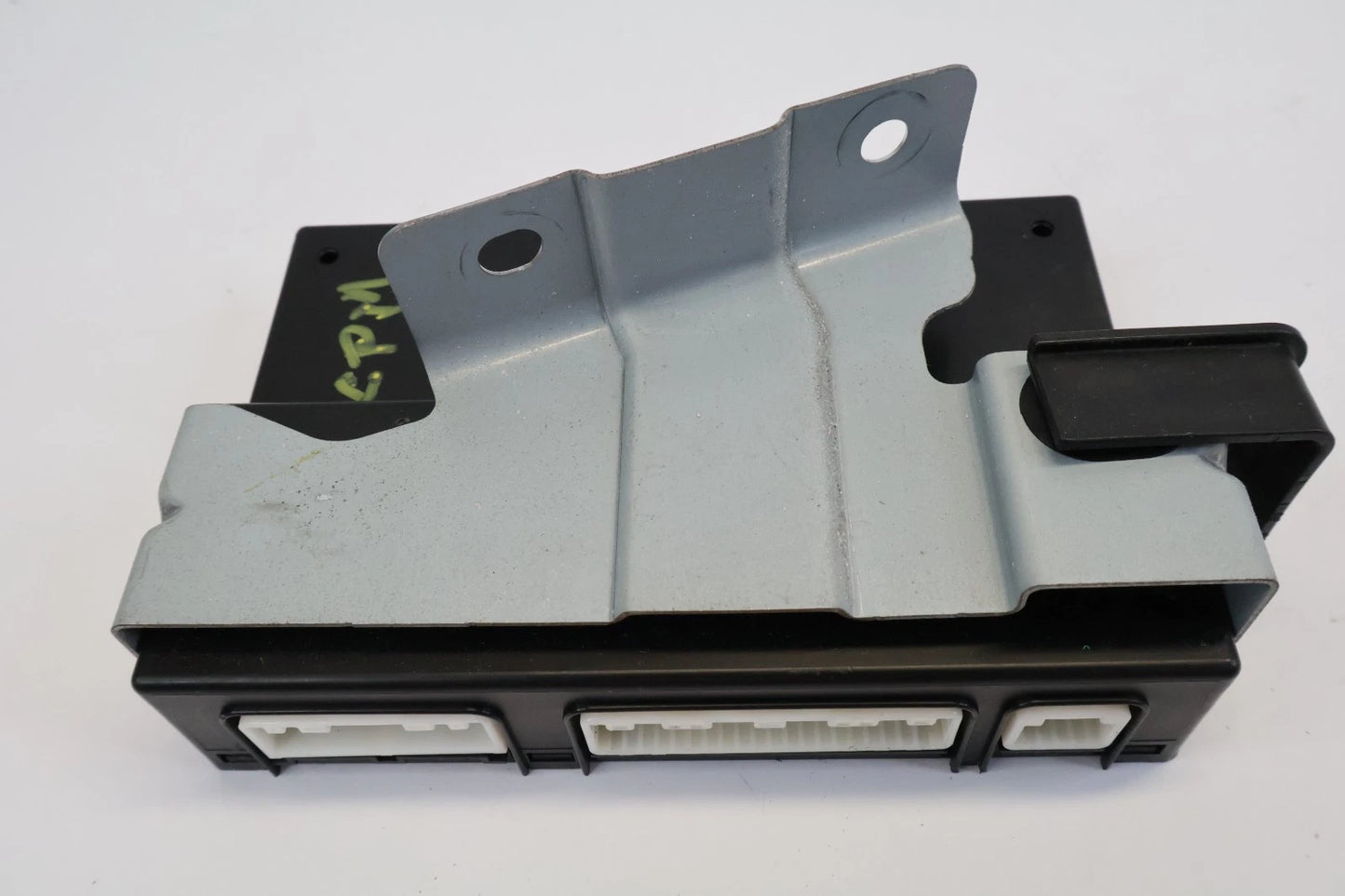 2010-2013 SUZUKI KIZASHI DOOR LOCKING LOCK CONTROL MODULE 37171-57L01 OEM
