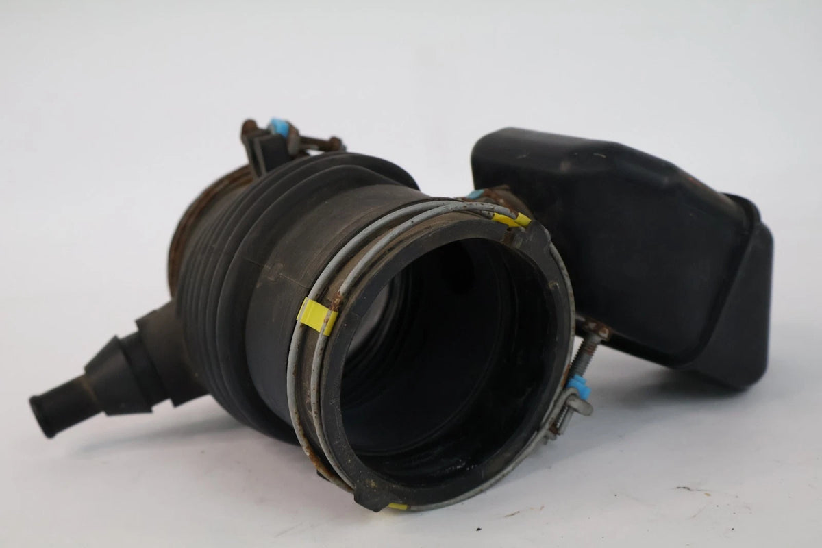 2011-2014 TOYOTA SIENNA 3.5L ENGINE AIR INTAKE HOSE DUCT & RESONATOR BOX OEM