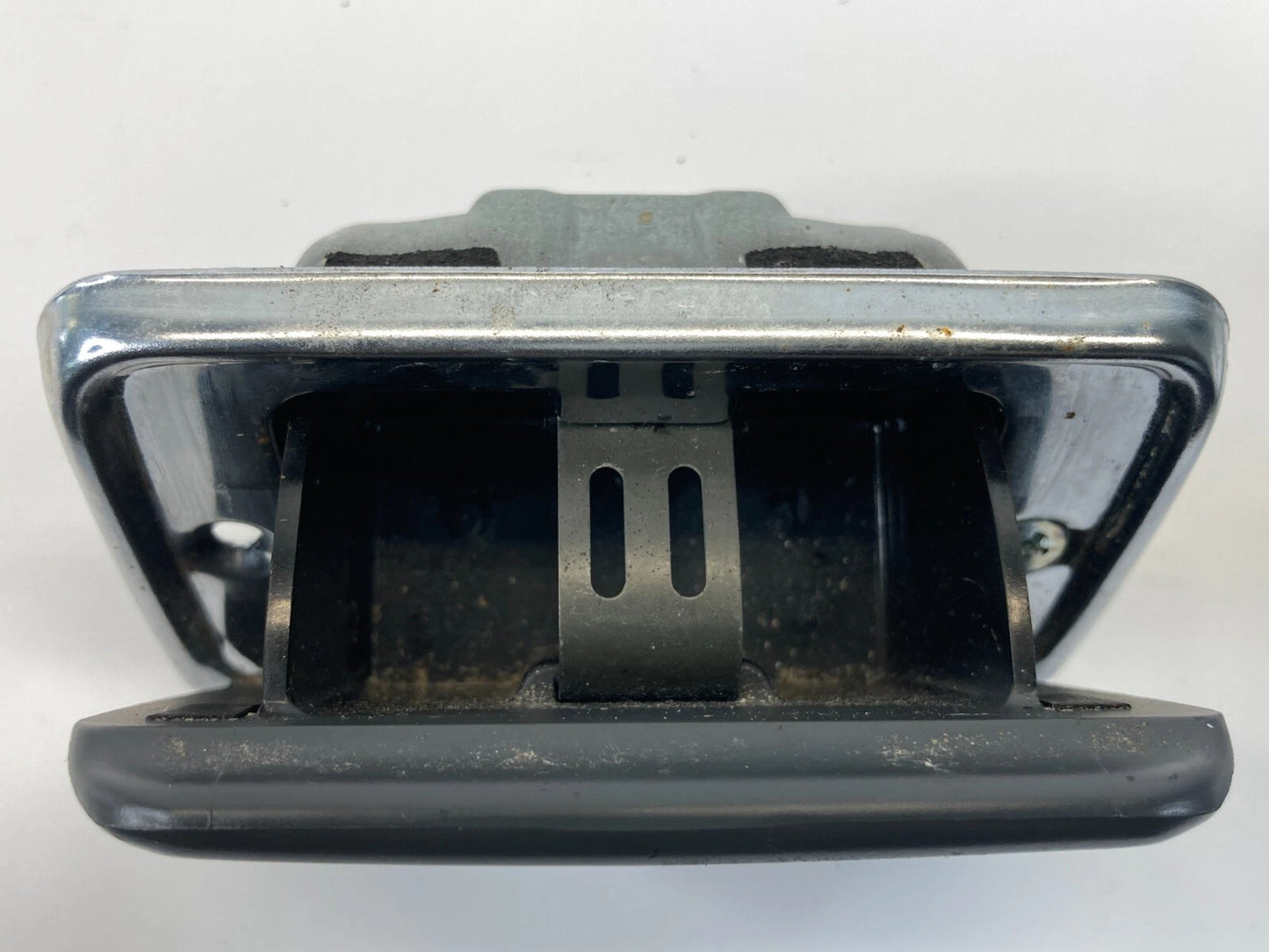 1997-2004 MITSUBISHI MONTERO SPORT REAR LEFT SIDE DOOR PANEL INSERT ASHTRAY ASSY