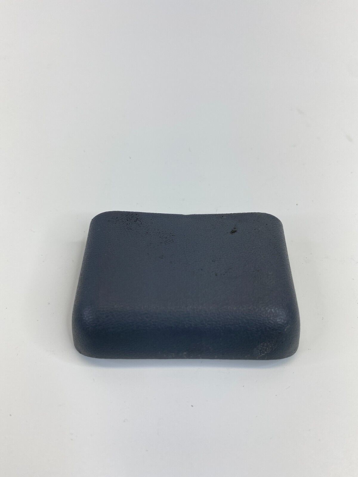 2001-2006 Hyundai Elantra Front Left Side Seat Bolt Cover Trim 88656-2D000 OEM