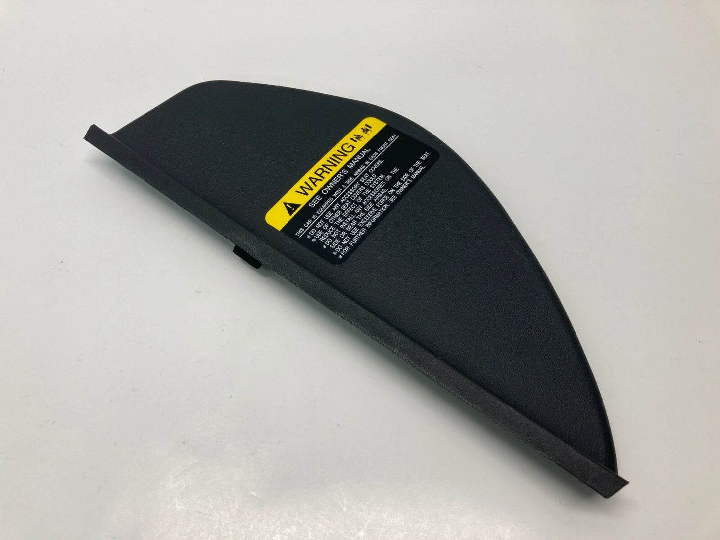 07-11 HYUNDAI ACCENT LEFT SIDE LOWER DASH COVER PAD TRIM PANEL 847161E000 OEM