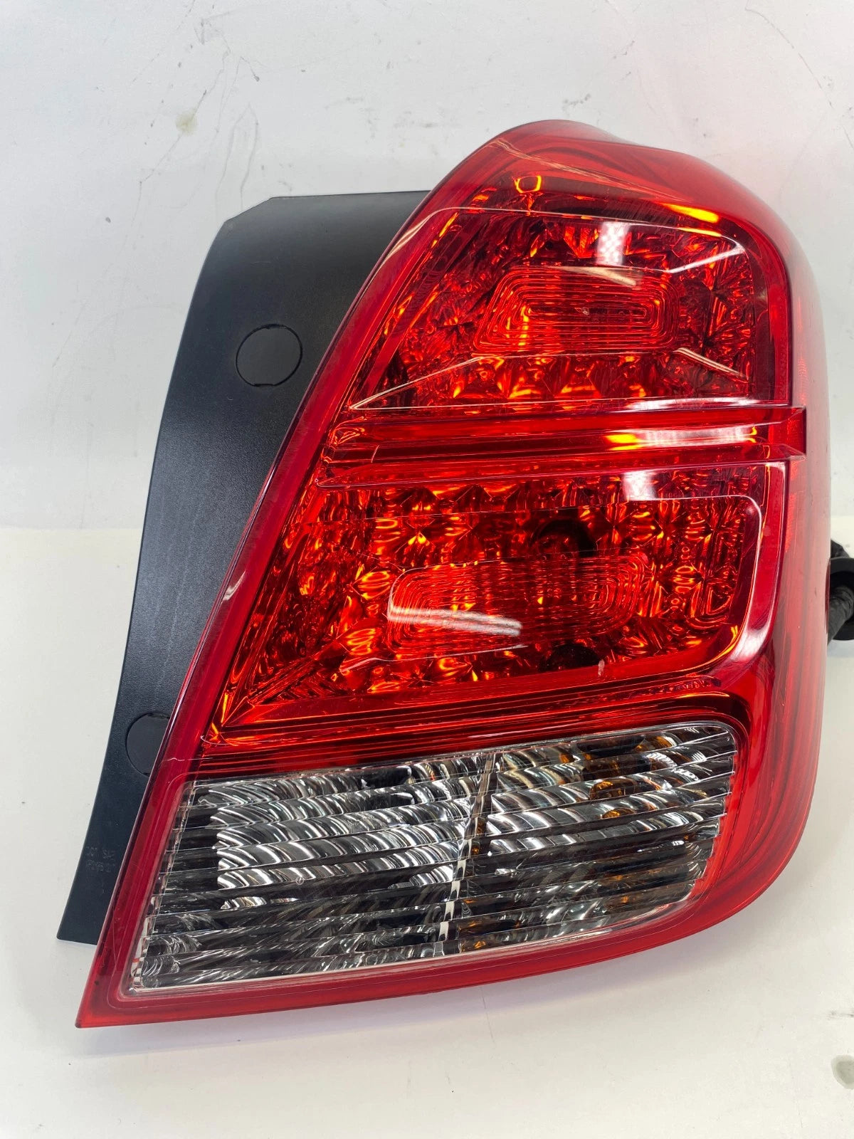 2015-2022 Chevrolet Trax Right Passenger Taillight Tail Light Lamp 42599455 OEM