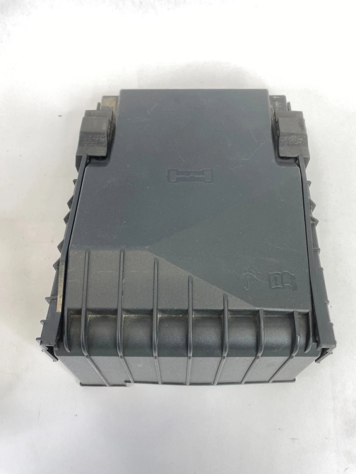 2009-2017 VW CC ENGINE UNDER HOOD FUSE BOX BLOCK RELAYS MODULE OEM 3C0937125A
