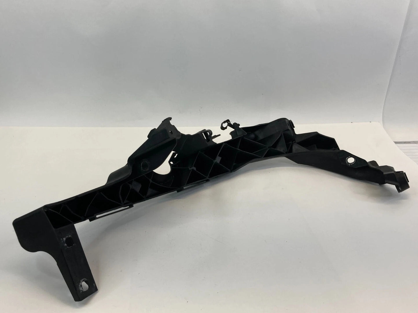 2006 BMW 325XI 330I 330XI SEDAN HEADLIGHT MOUNT BRACKET OEM 51647116707