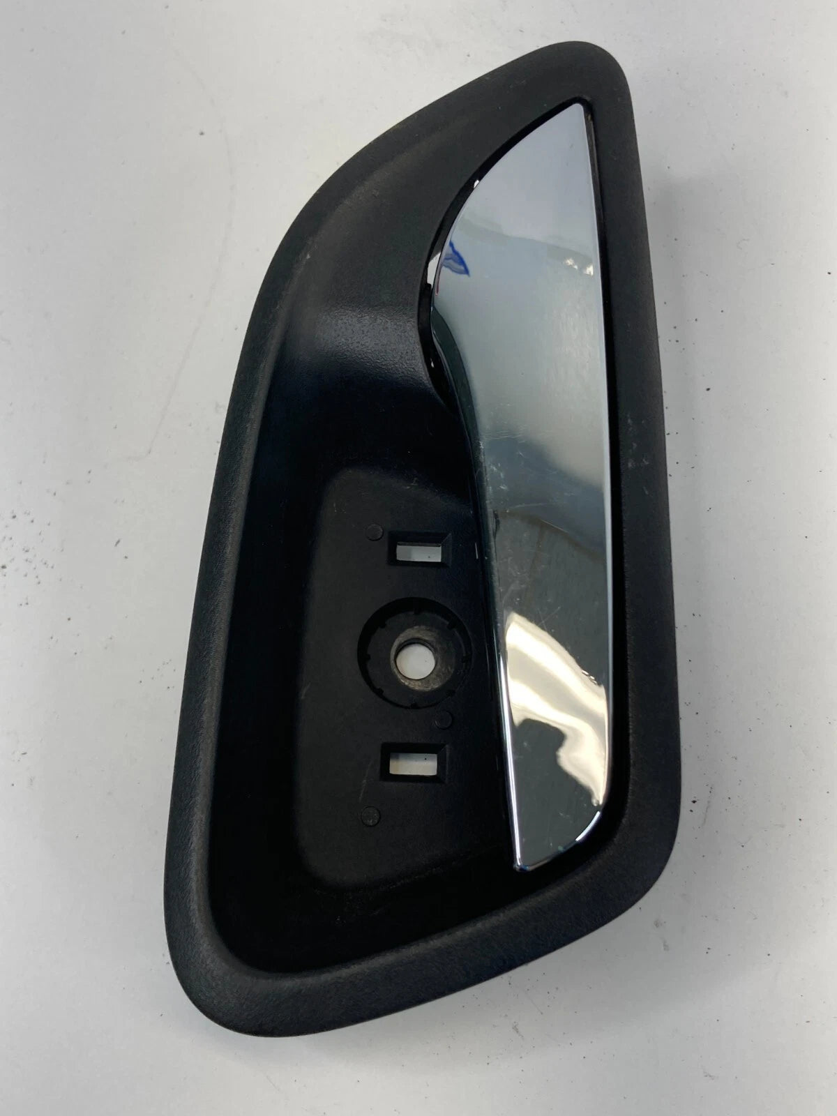 11-16 CHEVY CRUZE FRONT RIGHT PASSENGER SIDE INTERIOR DOOR HANDLE 96845904 OEM