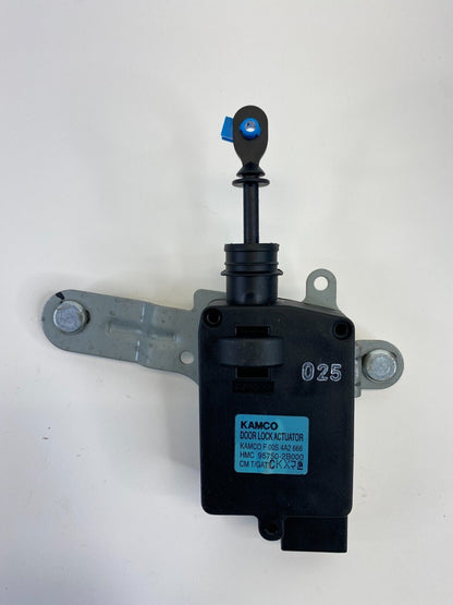 2006-2012 Hyundai Santa Fe Tailgate Lock Actuator 95750-2B000 OEM