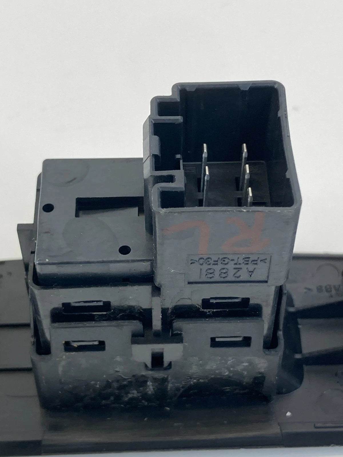 2013-2019 FORD TAURUS POLICE INTERCEPTOR SEDAN REAR LEFT POWER WINDOW SWITCH