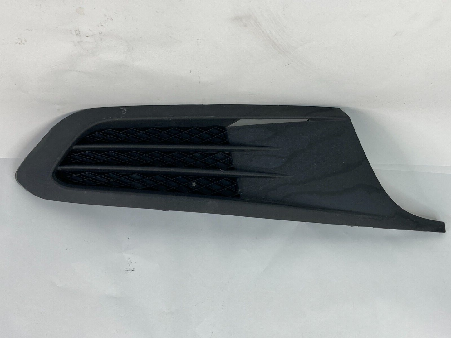 2011-2014 VWJetta SEDAN Front Bumper Right Lower Outer Grille Cover 5C6853666