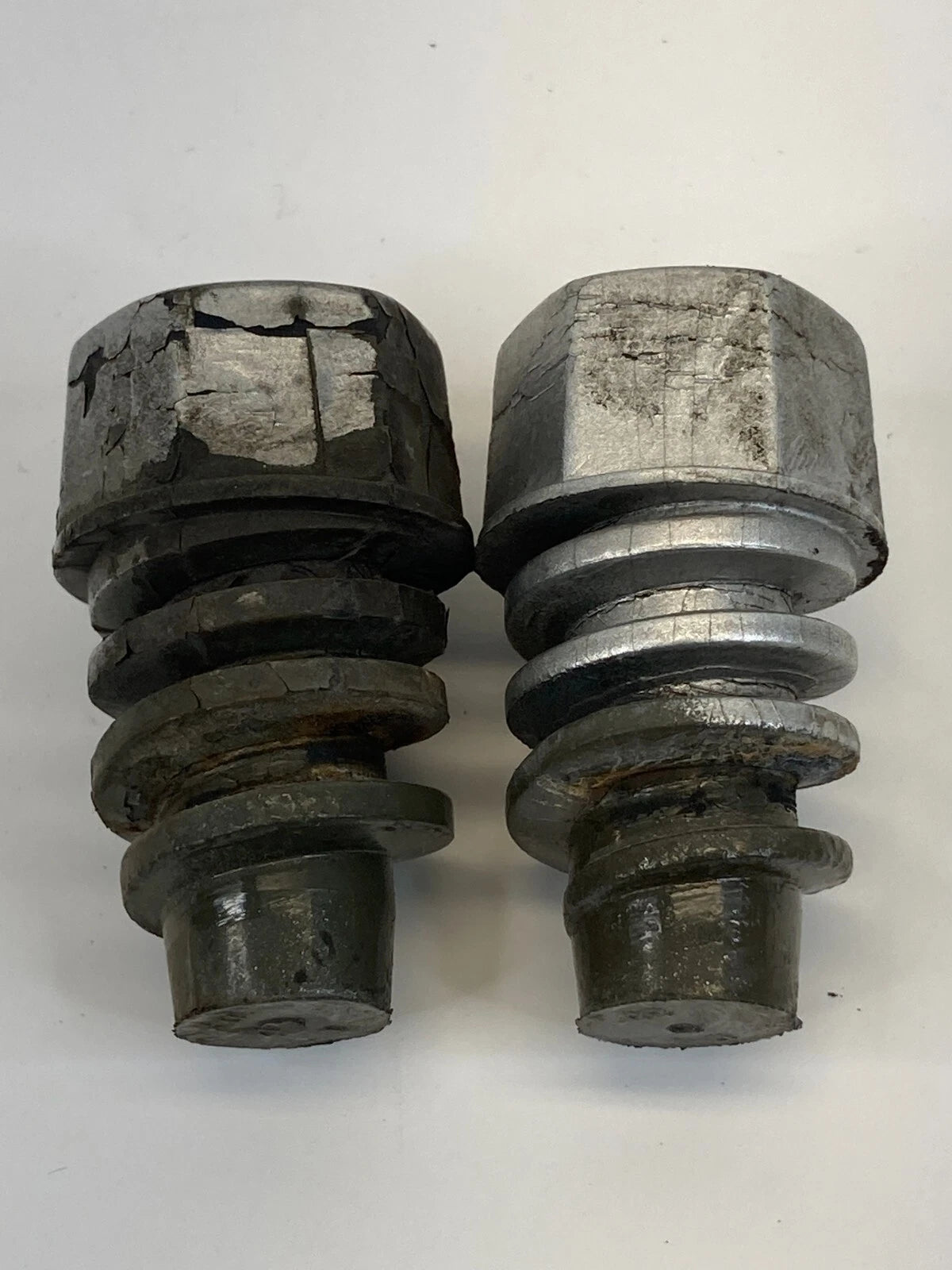 2003-2013 CHEVROLET IMPALA FRONT HOOD BUMPER RUBBER ADJUSTMENT STOP PAIR SET OEM